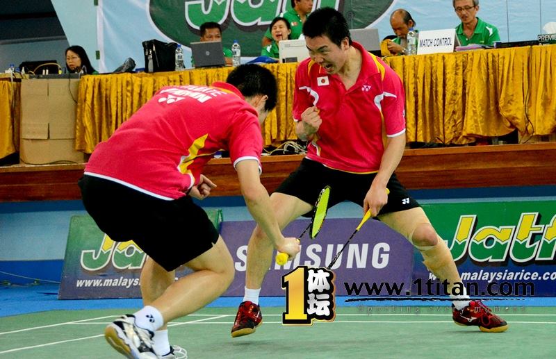 Masahide Nakata and Katsuki Tamate edged past Indonesia's Muhammad Rian Ardianto/Hendrik K Clinton in a thriller, 15-21 22-20 21-18.