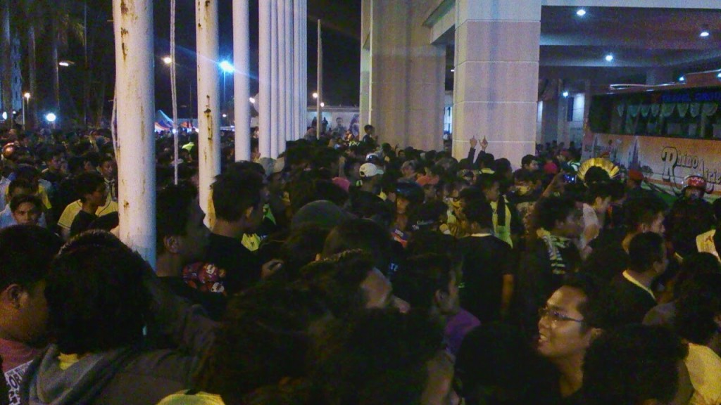 Perak Fans are a Bunch of Yob