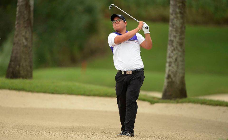 Classy Panupol Leads at the Championship at Laguna National