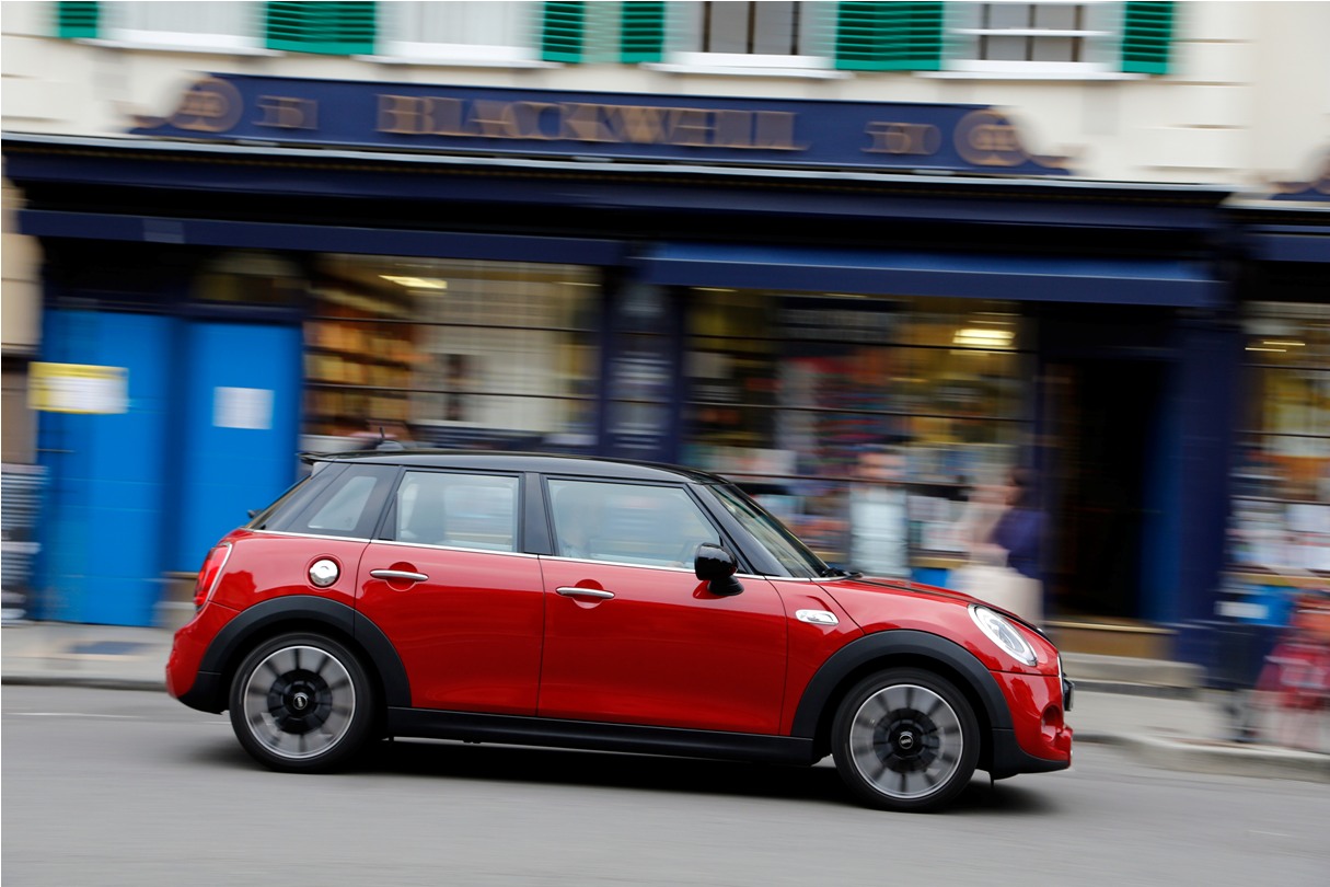 The new MINI 5 door