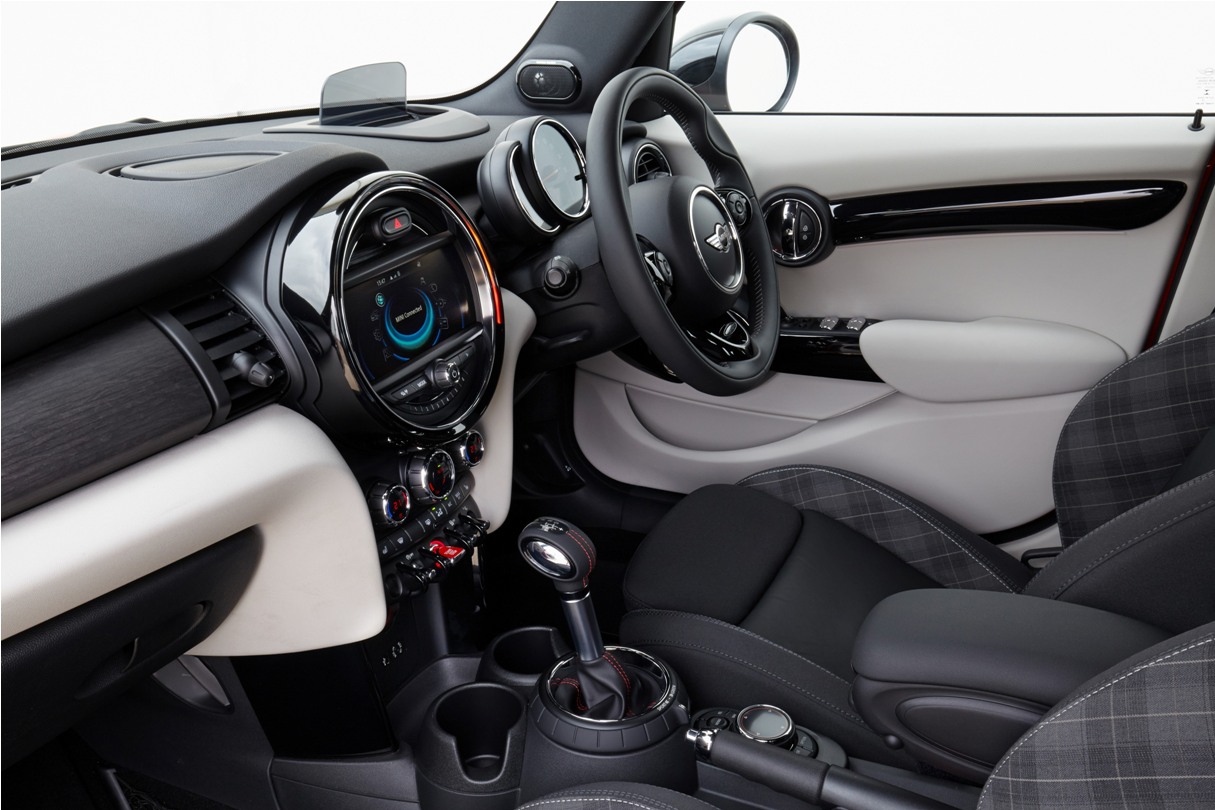 The new MINI 5 door