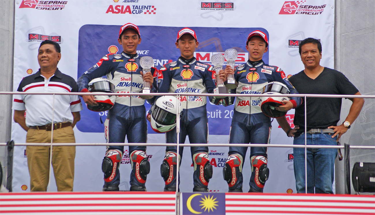 From left: Mohd Salleh Ramli, Director of the Recreation Sports Development Sector, Malaysia's Shafiq Rasol, Kaito Toba, Yuta Date and SIC CEO Datuk Razlan Razali.