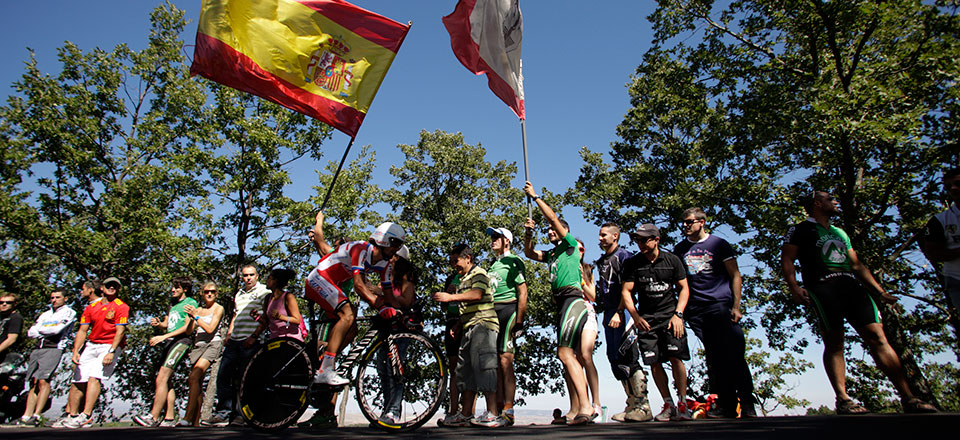 Tour of Spain - Martin wins stage, Contador takes overall lead Tour of Spain - Martin wins stage, Contador takes overall lead