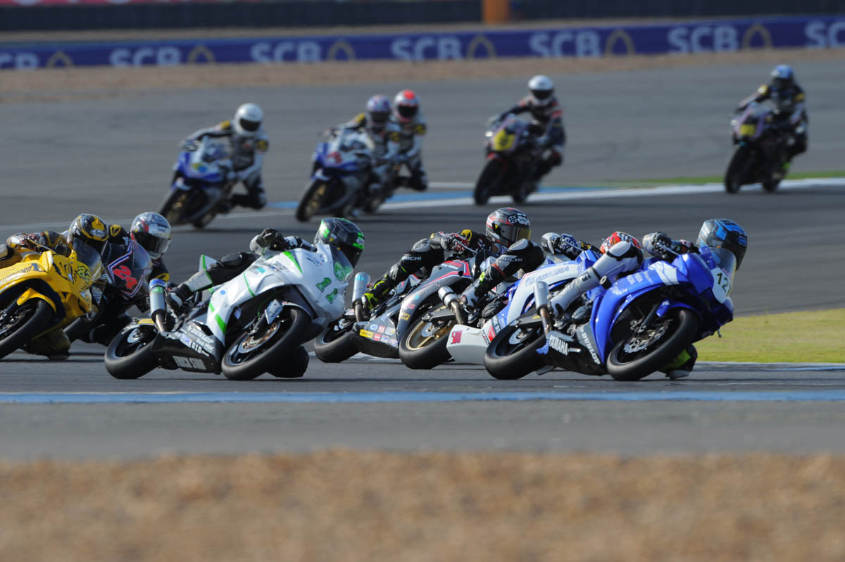Peringkat awal musim 2016, Yamaha akan memilih pelumba terbaik yang beraksi dalam saingan Asia Production 250cc untuk menjalani latihan di akademi milik juara dunia itu.
