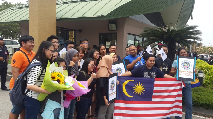 fans.bunga.raya