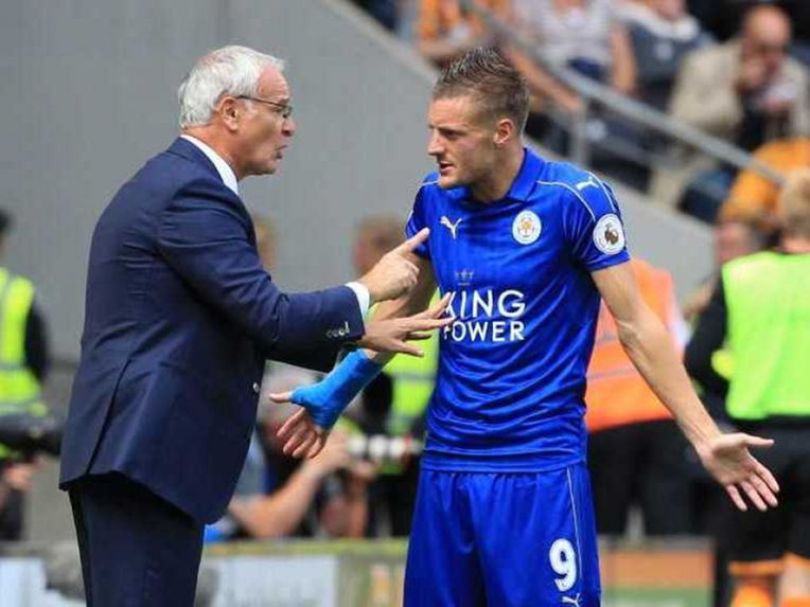 Ranieri rues stage fright as Hull stun Leicester
