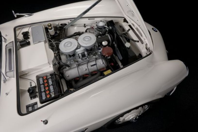 lowRes_elvis-bmw-50
