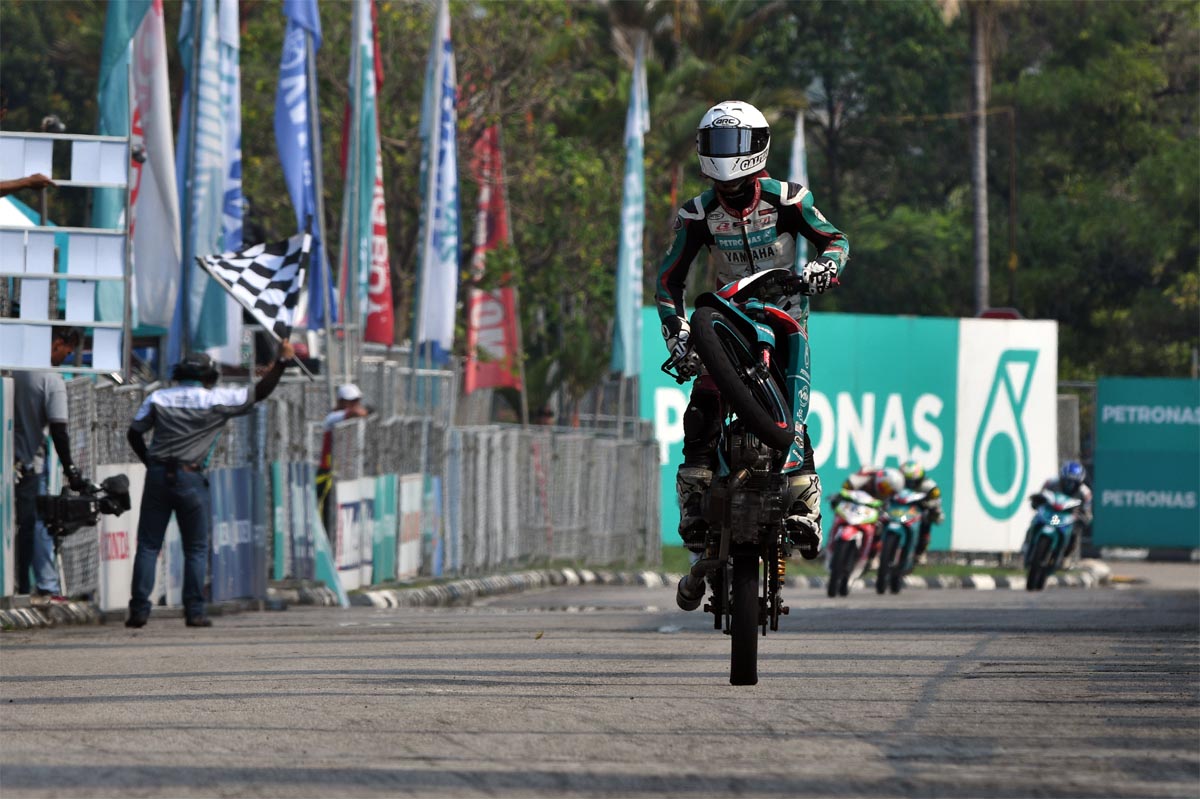 Kasma Daniel Kasmayuddin's winning ways has secured the coveted CP130 team award for PETRONAS Yamaha Maju Motor.