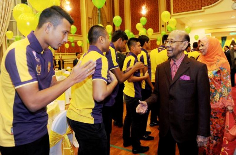 Lang Merah di raikan di Istana Negara