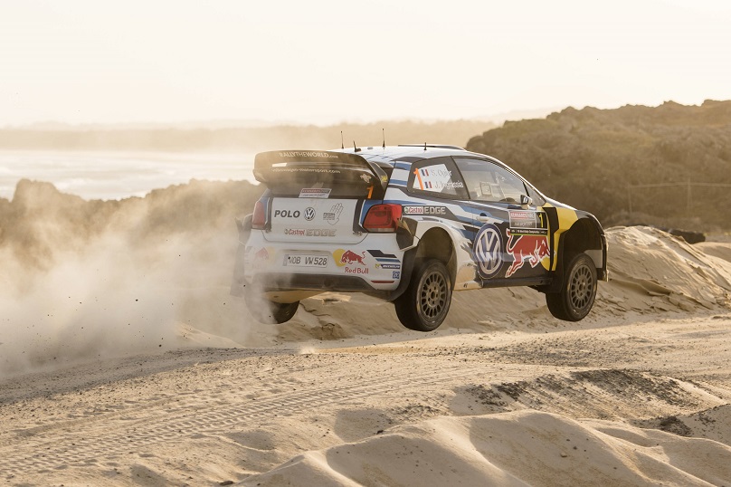 Mikkelsen clings to Australia lead