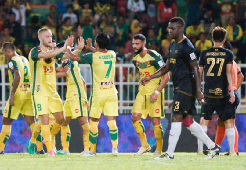 Champions Kedah and contenders JDT make winning Malaysia Cup start