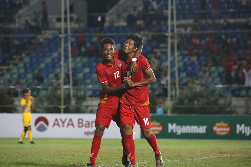 AFF U18: Three-way fight in Group B