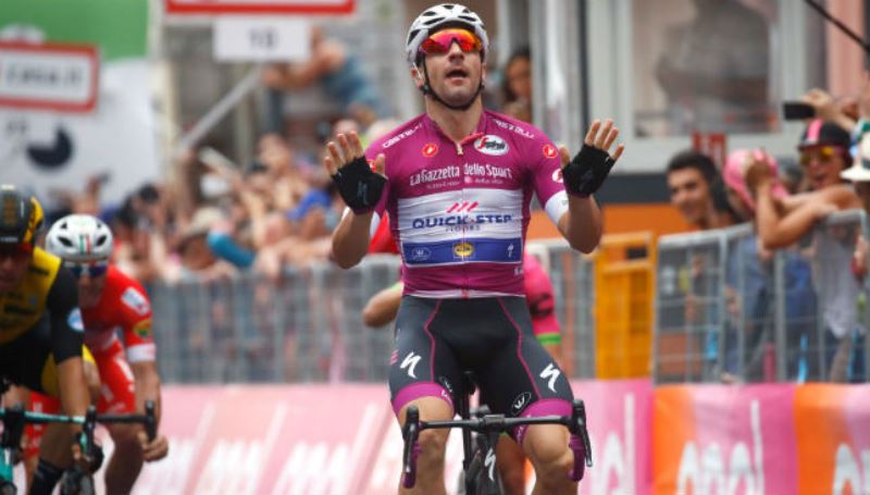Viviani sprints to Giro Stage 17 win