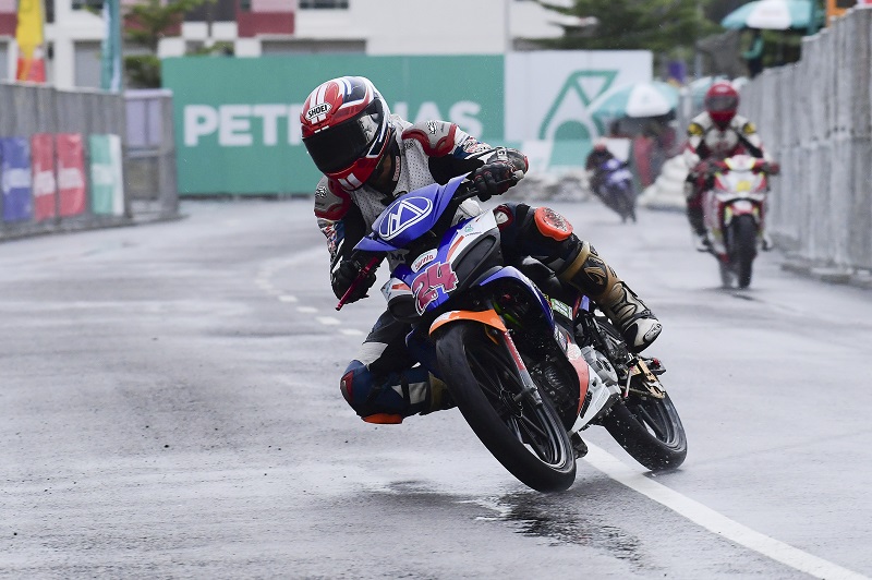 Luqman sandaran Modenas Racing Team