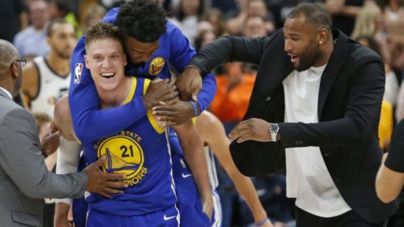 Jerebko nets winning basket in Warriors see-saw win over Jazz