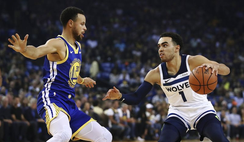 Curry and Durant fuel Warriors’ seventh consecutive win
