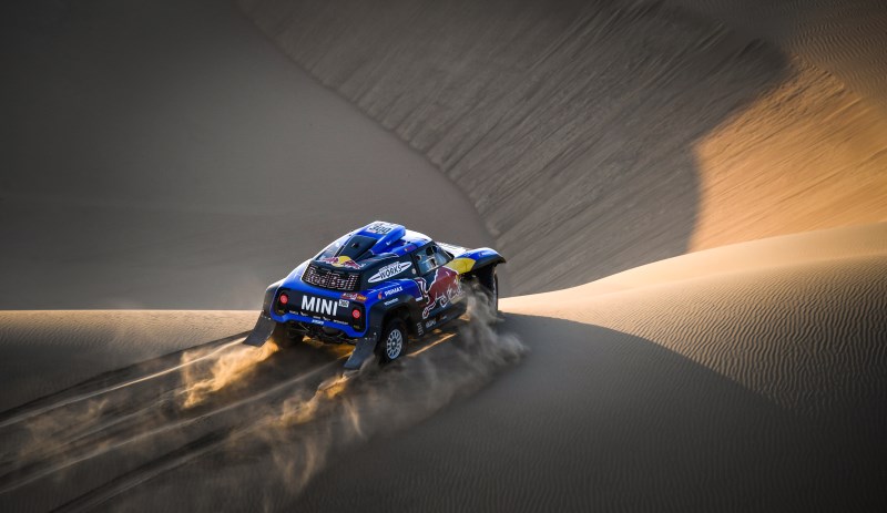 Dunes claim Sainz’s suspension and title hopes