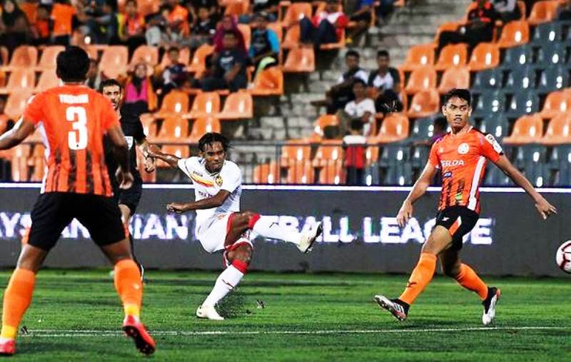 Selangor move up to third place in Super League